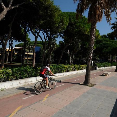 85 Avinguda De La Diputacio Apartment Cambrils Bagian luar foto